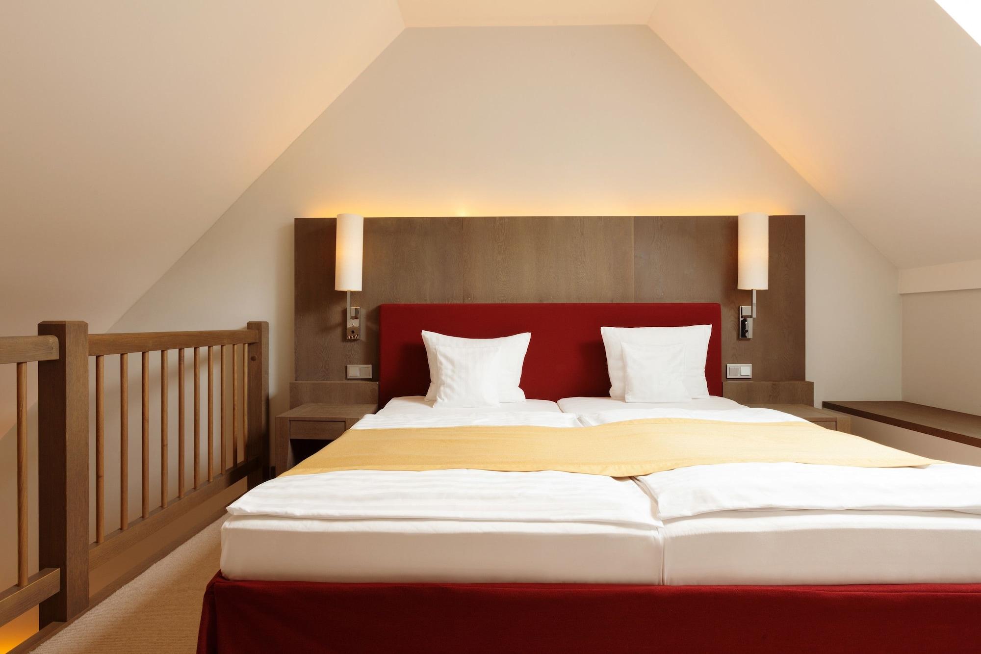 Schlosshotel Kitzbuehel A-Rosa Collection Exteriör bild A typical hotel room
