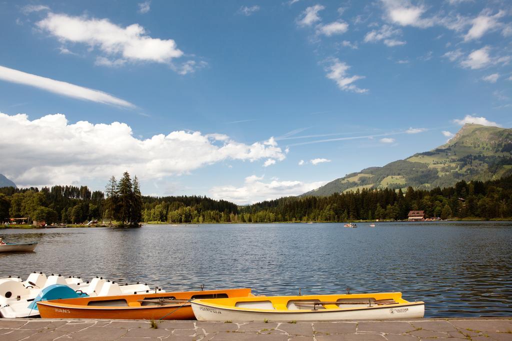 Schlosshotel Kitzbuehel A-Rosa Collection Exteriör bild The lake of Saint-Point