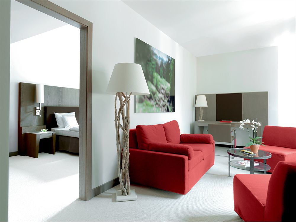 Schlosshotel Kitzbuehel A-Rosa Collection Exteriör bild A suite at the Hotel de las Rosas