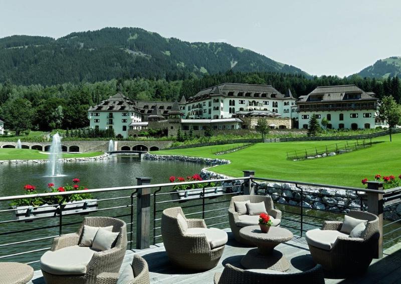 Schlosshotel Kitzbuehel A-Rosa Collection Exteriör bild The resort