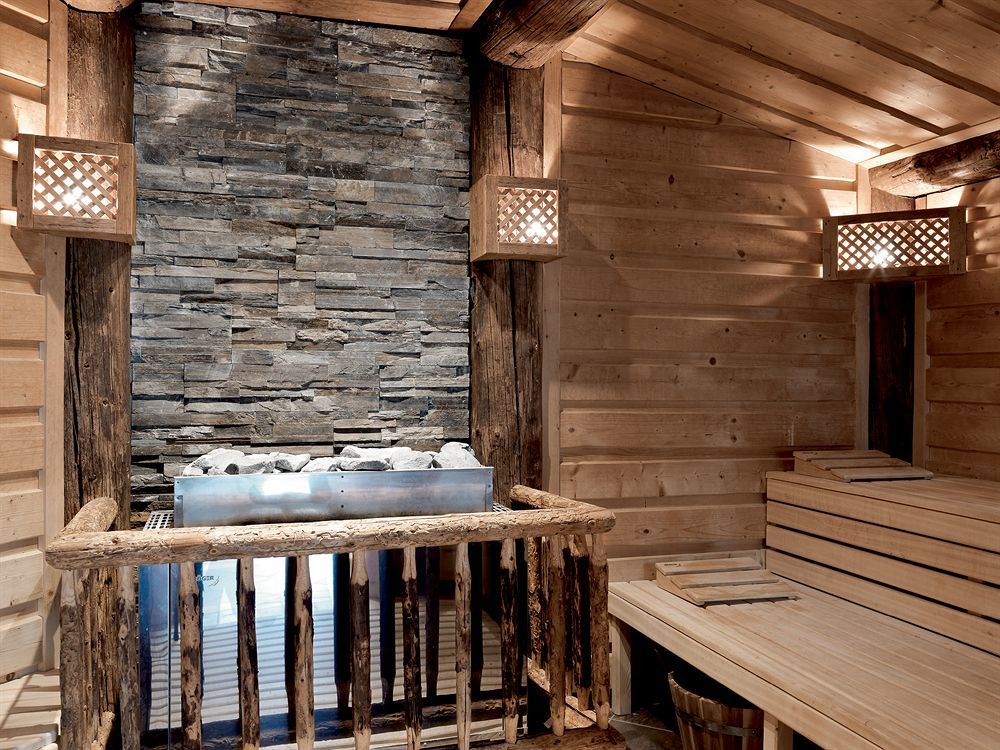 Schlosshotel Kitzbuehel A-Rosa Collection Exteriör bild A modern Finnish sauna