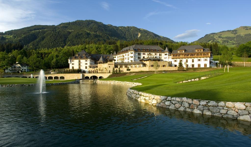 Schlosshotel Kitzbuehel A-Rosa Collection Exteriör bild The 5-star Hotel Axelmannstein
